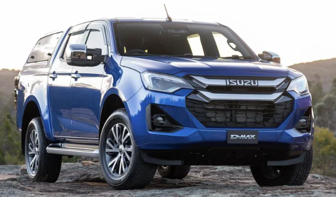 Blue Isuzu D-MAX fitted with the 3.0-litre 4JJ3 engine.